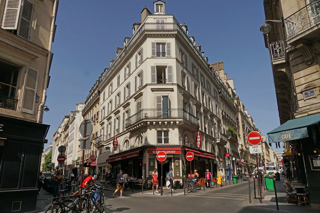 PARIS 2 